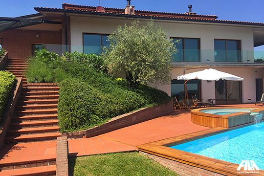 VILLA UNIFAMILIARE A S. PIETRO VAL LEMINA (TORINO)