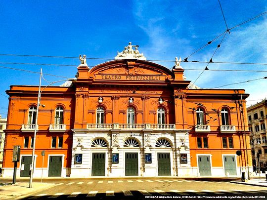 Pulire le cementine - Teatro Petruzzelli Bari